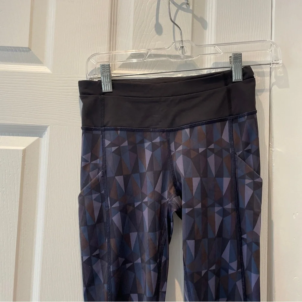 Lululemon Speed Tight II Stained Glass Love‎ Nightfall Black size 2